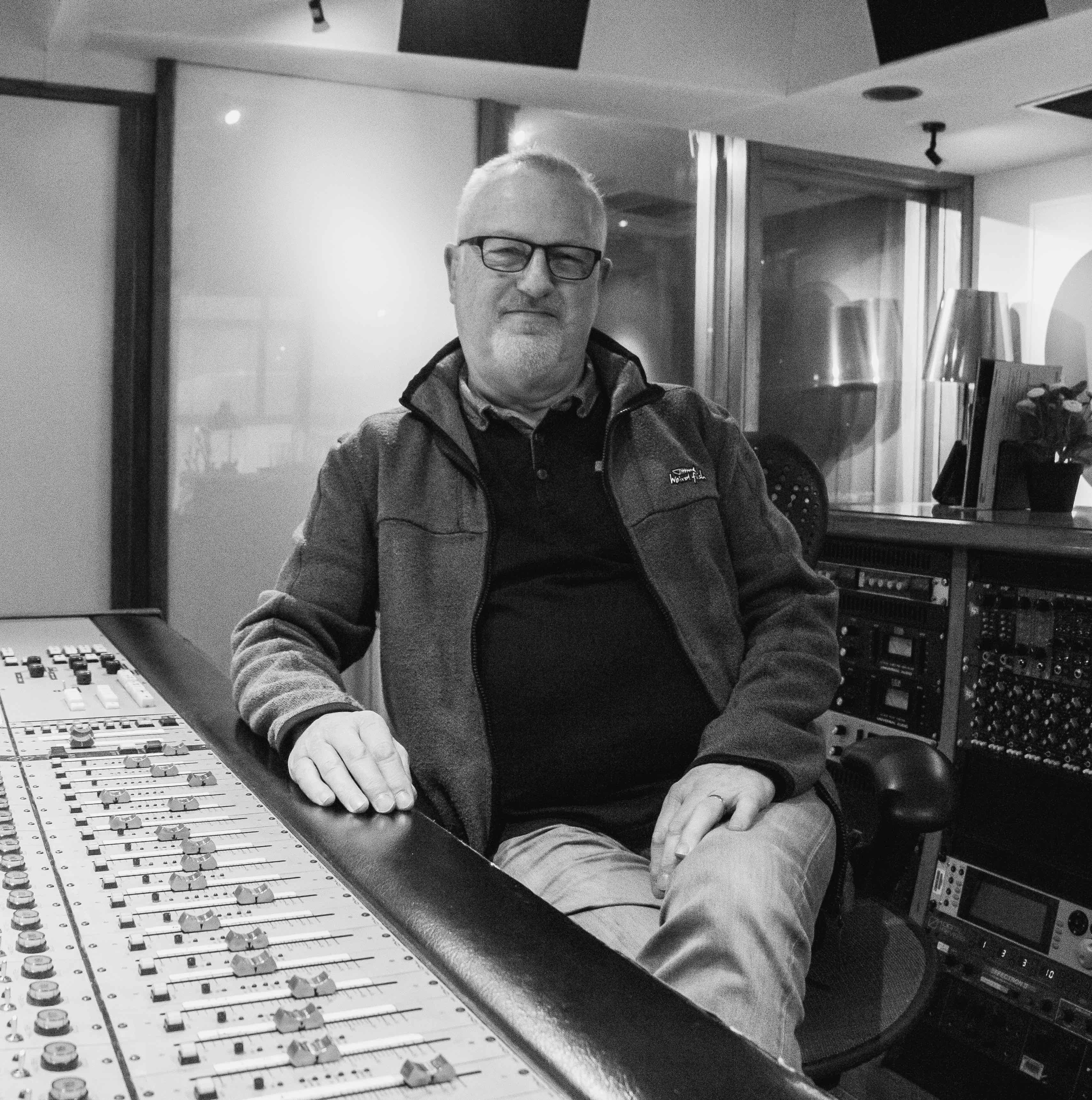 Darkstars Star-with-logo-Audiosparx-web